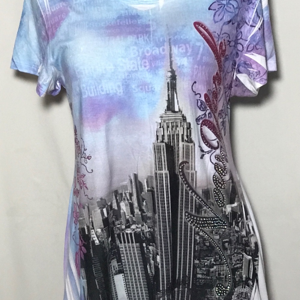 Women’s Top Empire State Building New York